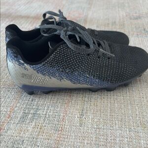 DSG Black and Silver Sneakers with Sleek Design